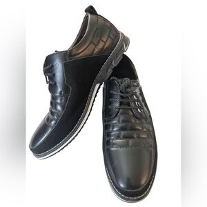 Gatsby Genuine Leather Oxford Shoes – Black with Stripe – EU 43 / US 10 (DS1)